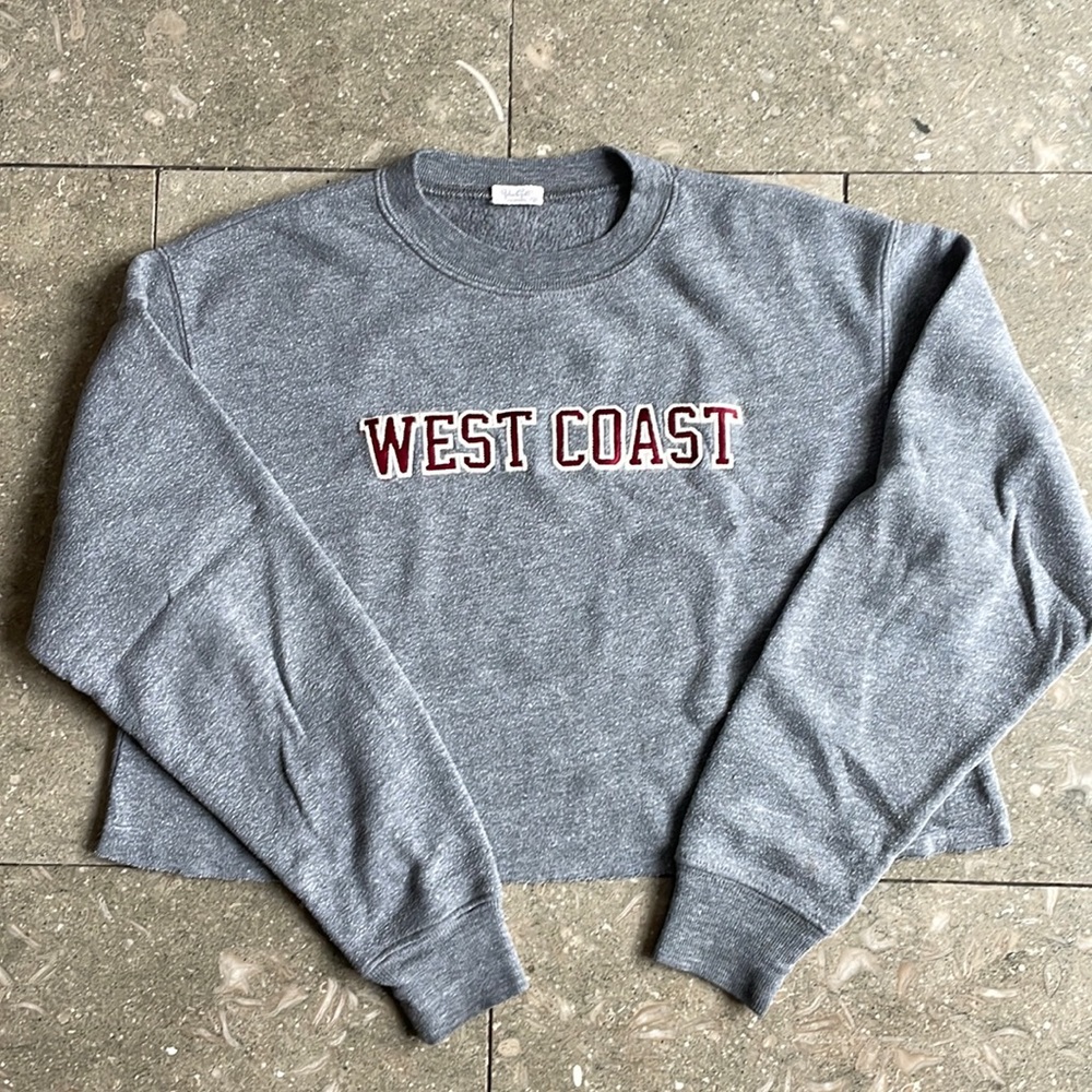 BRANDY MELVILLE west coast sweatshirt